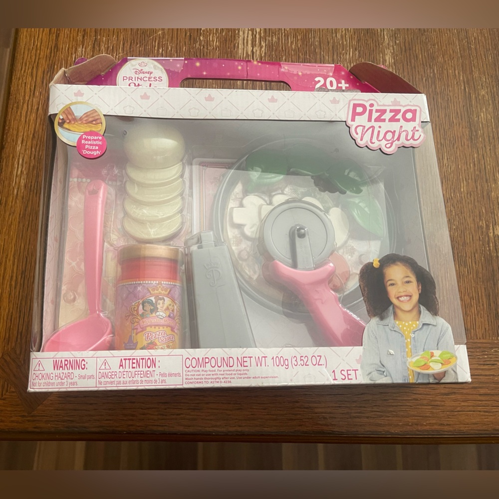 ⭐️TAKE 50% OFF⭐️ NWT Pizza toy set